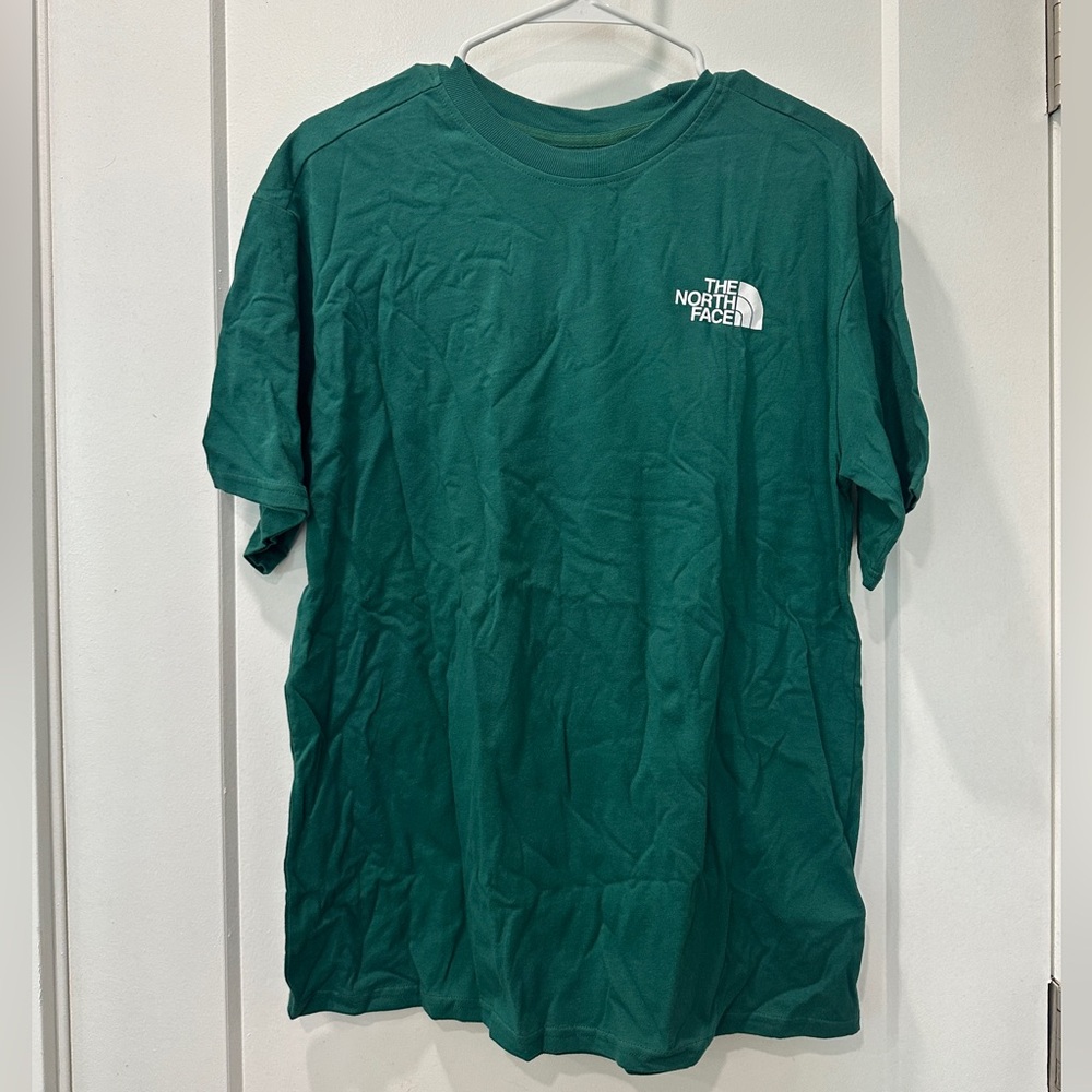 THE NORTH FACE Graphics Womens Oversized Tee - Size Small